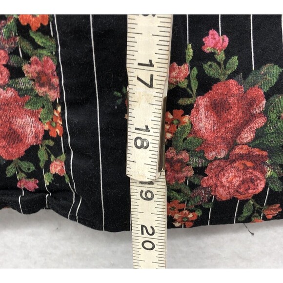 H&M Women’s Blouse Size 2 Black Floral Ruffle Mock Neck Keyhole Closure - Picture 11 of 14